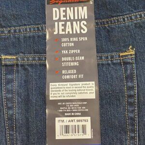 Kirkland Signature Men's 5-Pocket Jeans, Relaxed Fit, Dark Blue (36x30)